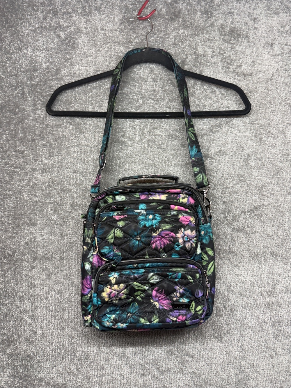 Lug Compass Crossbody Bag Black Multicolor Floral Quilted Travel Organizer Purse